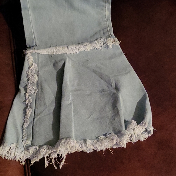 DISTRESSED JEANS - Picture 2 of 4